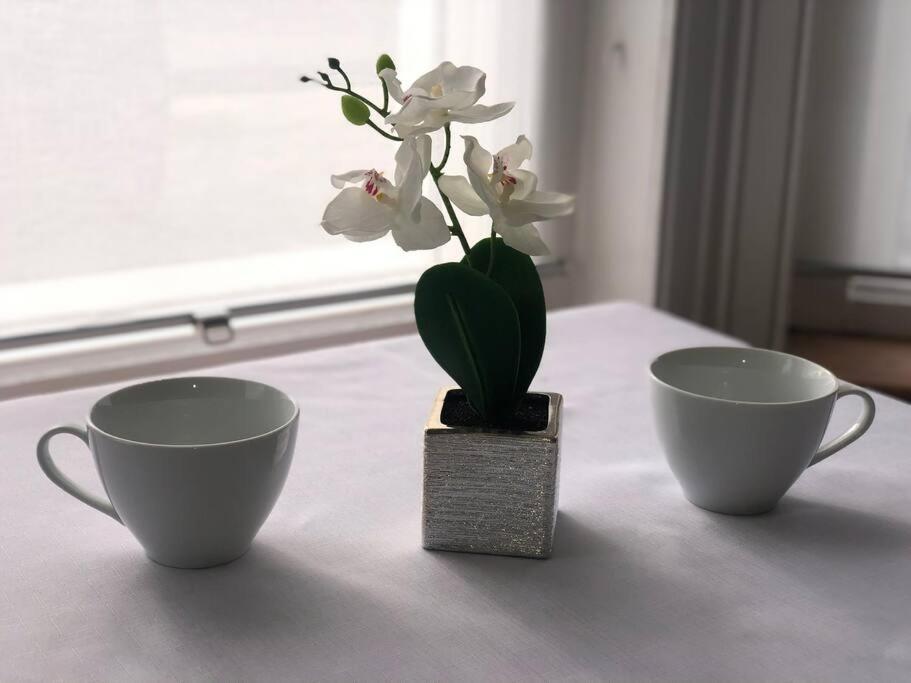 Marcela's Place - Private Near Heathrow Apartment